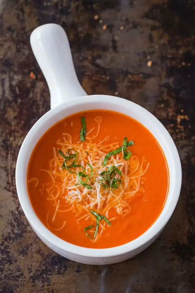 Easy Tomato Soup (One-Pot, 30 Minutes) 1 tomato basil soup 2x3 compressed 1